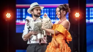 Как е възможно това? В "България търси талант" пеят опера с коремите си и… Снимки