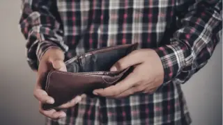 Мъж намери портфейл на улицата, но го очакваше изненада Видео
