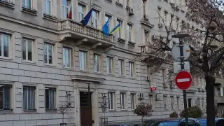 Раздават ли се бонуси на общински съветник в София да подкрепи монопол във външната реклама в София?