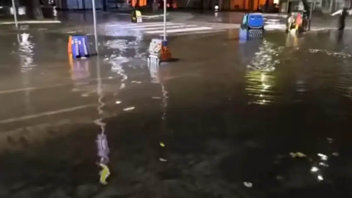 Водна стихия помете и Варна, стана като Венеция Видео