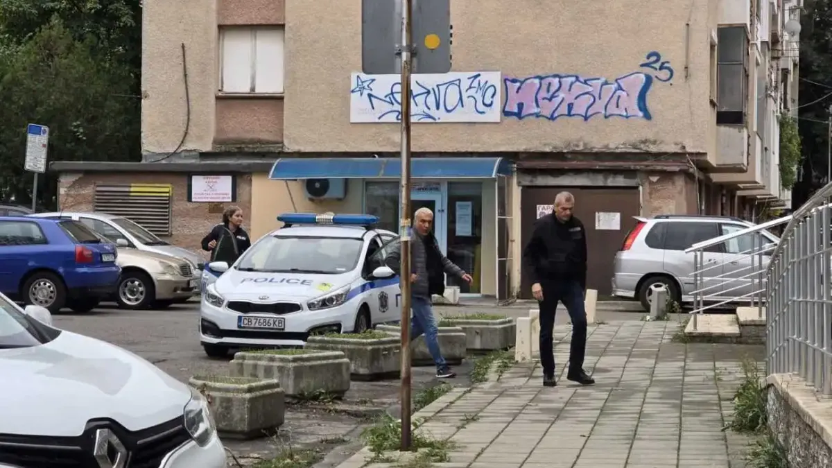 Прокуратура и полиция нахлуха в Кадастъра и РДНСК-Бургас  Видео