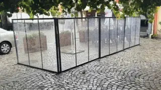 Скандално! Нагъл бизнесмен огради улица в сърцето на Пловдив
