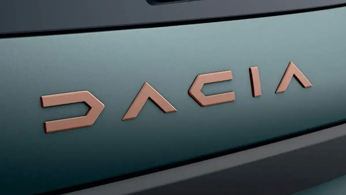 Снимки показаха как изглежда новата Dacia Logan 2026