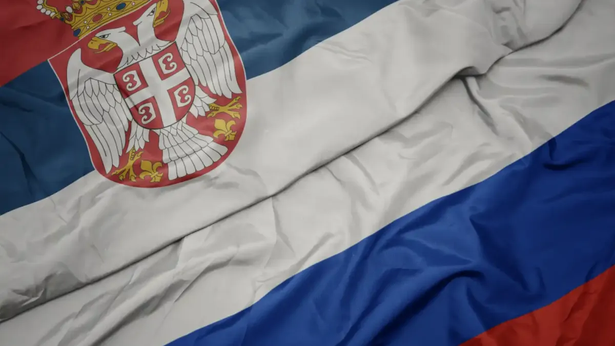 Формалният кандидат-член за ЕС Сърбия предоставя финансова помощ на Русия