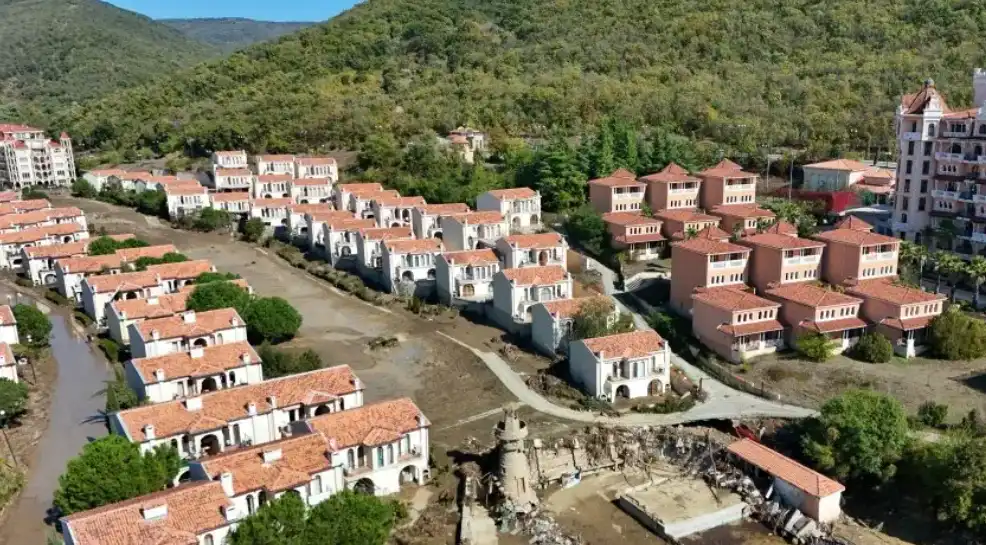 Цените на имотите в “Елените“ се сринаха, вече са по-евтини от тези в бургаското гето