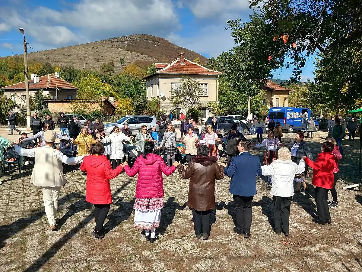 Уникален фестивал в наше село почете...