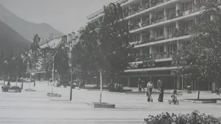 Няма да повярвате къде е първата пешеходна улица в България