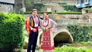 "Сестра брата кани на вечеря" – ново бижу в българската народна музика Видео