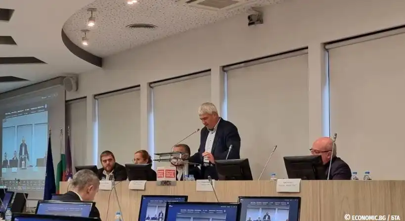 Плачевен опит: Премахването на плоския данък няма да реши бюджетните проблеми