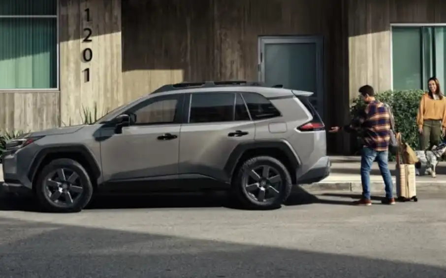 Новият Toyota RAV4 излиза на европейския пазар: подробности и цени Снимки