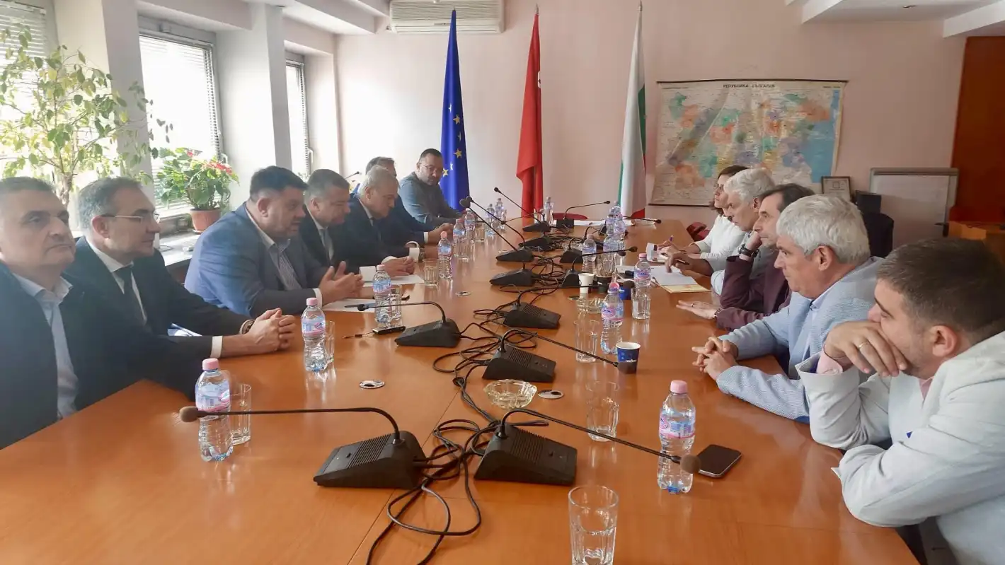 БСП-ОЛ и синдикатите: Държавата има нужда от предвидимост и стабилност