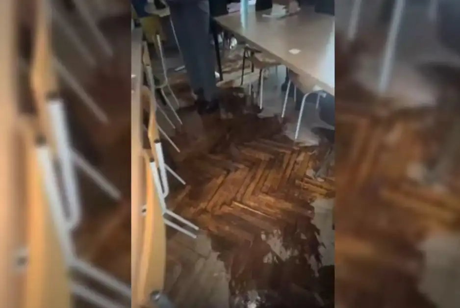 Бургаски ученици: Имахме фонтан в стаята. Буквално! Видео