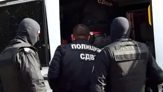 Извънредно: 103-ма задържани при спецакция на СДВР срещу наркоразпространението Снимки