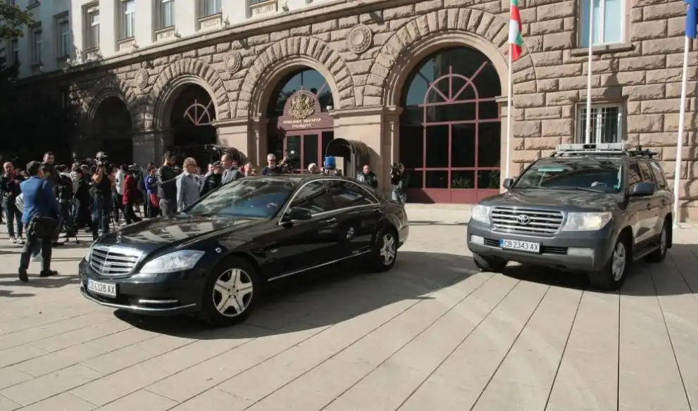 "Прогресивна България" връща охраната на НСО на президента
