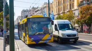 Гърция сменя тролеите с електрически автобуси: Струват двойно по-малко