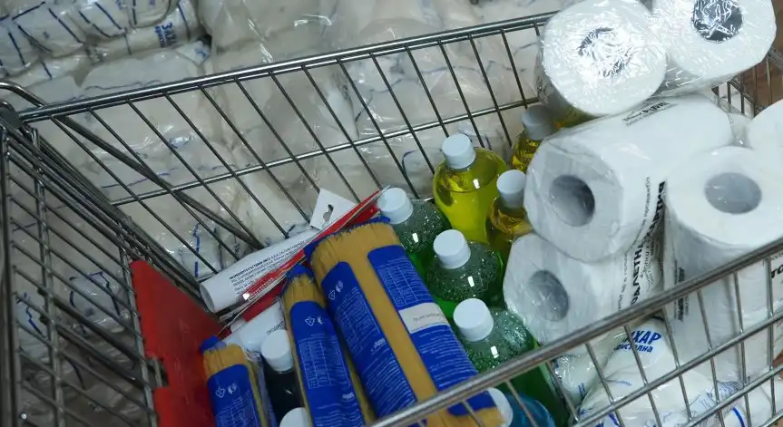 Храната в социалните пакети: Само захар и спагети