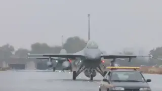 Още два F-16 кацнаха в Граф Игнатиево, Запрянов съобщи кога пристигат последните