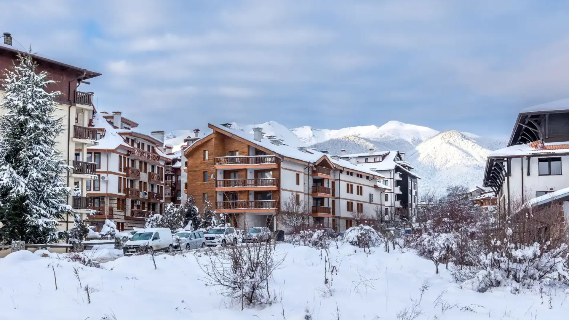 Прецакани! Българите плащат по-скъпи зимни почивки у нас, чужденците - не