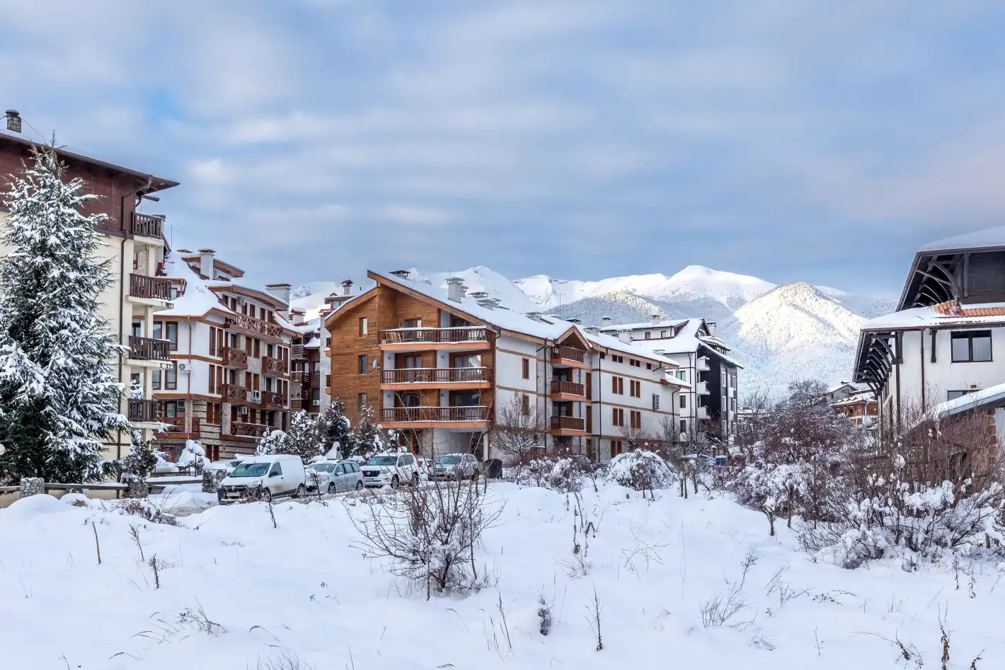 Прецакани! Българите плащат по-скъпи зимни почивки у нас, чужденците - не