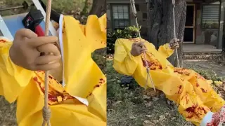 Мъж създаде Хелоуин зомби робот, който се люлее сам Видео