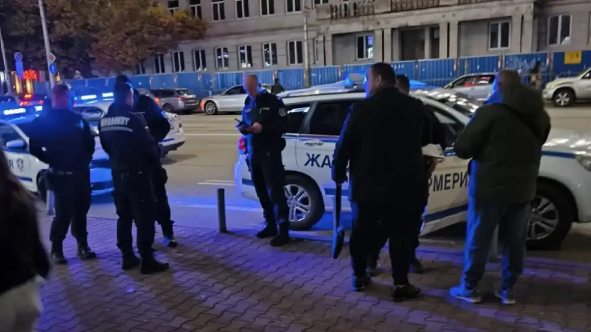 „Никой не помогна, всички гледаха“ – потресаващи разкази от мястото на убийството в мола Видео