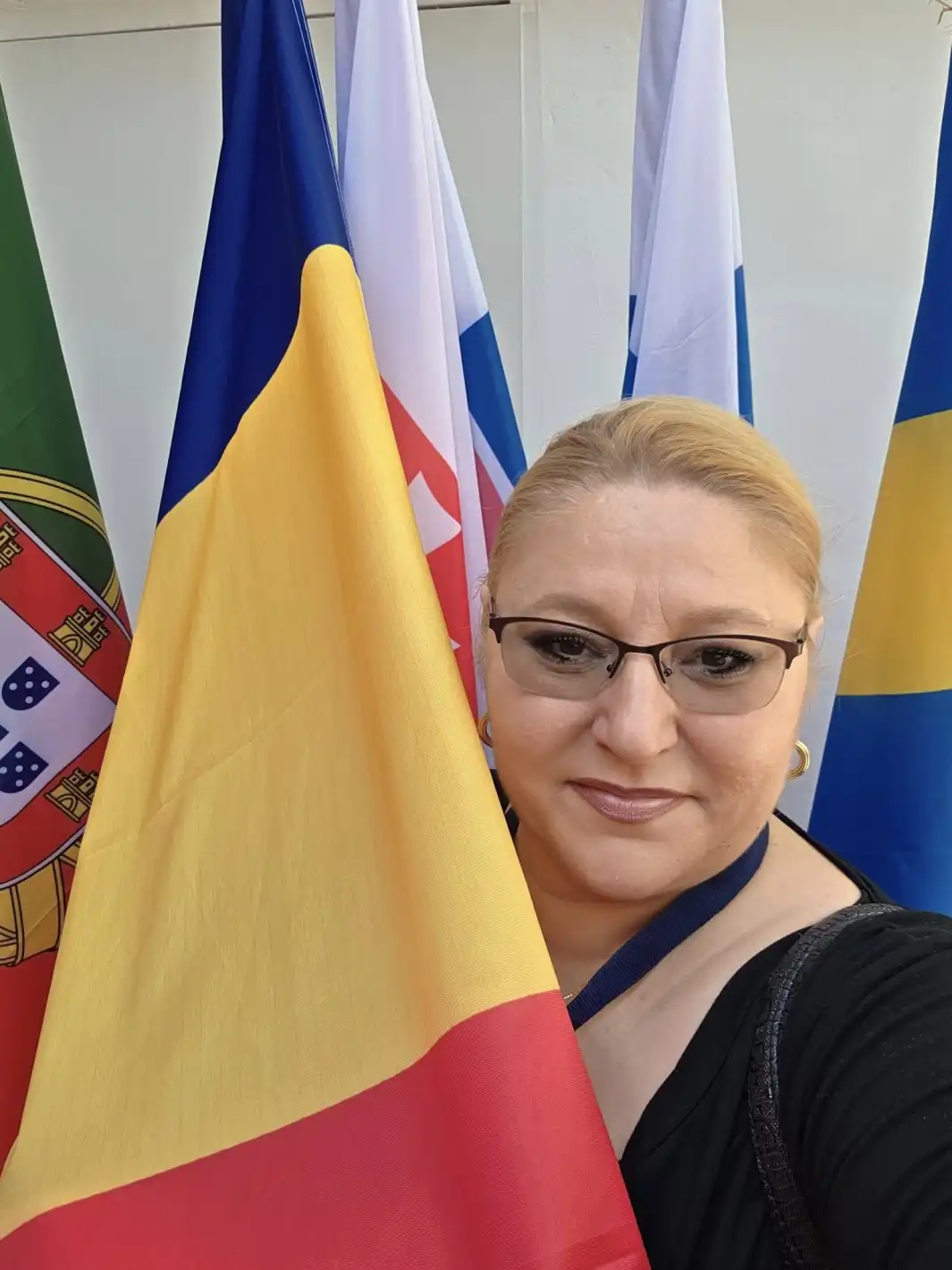 Евродепутатка изригна: Ако Зеленски дойде в моя парламент - ще му счупя краката!