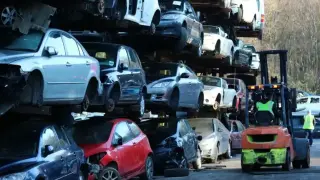 Не купувайте части от тази автоморга - от крадени коли са