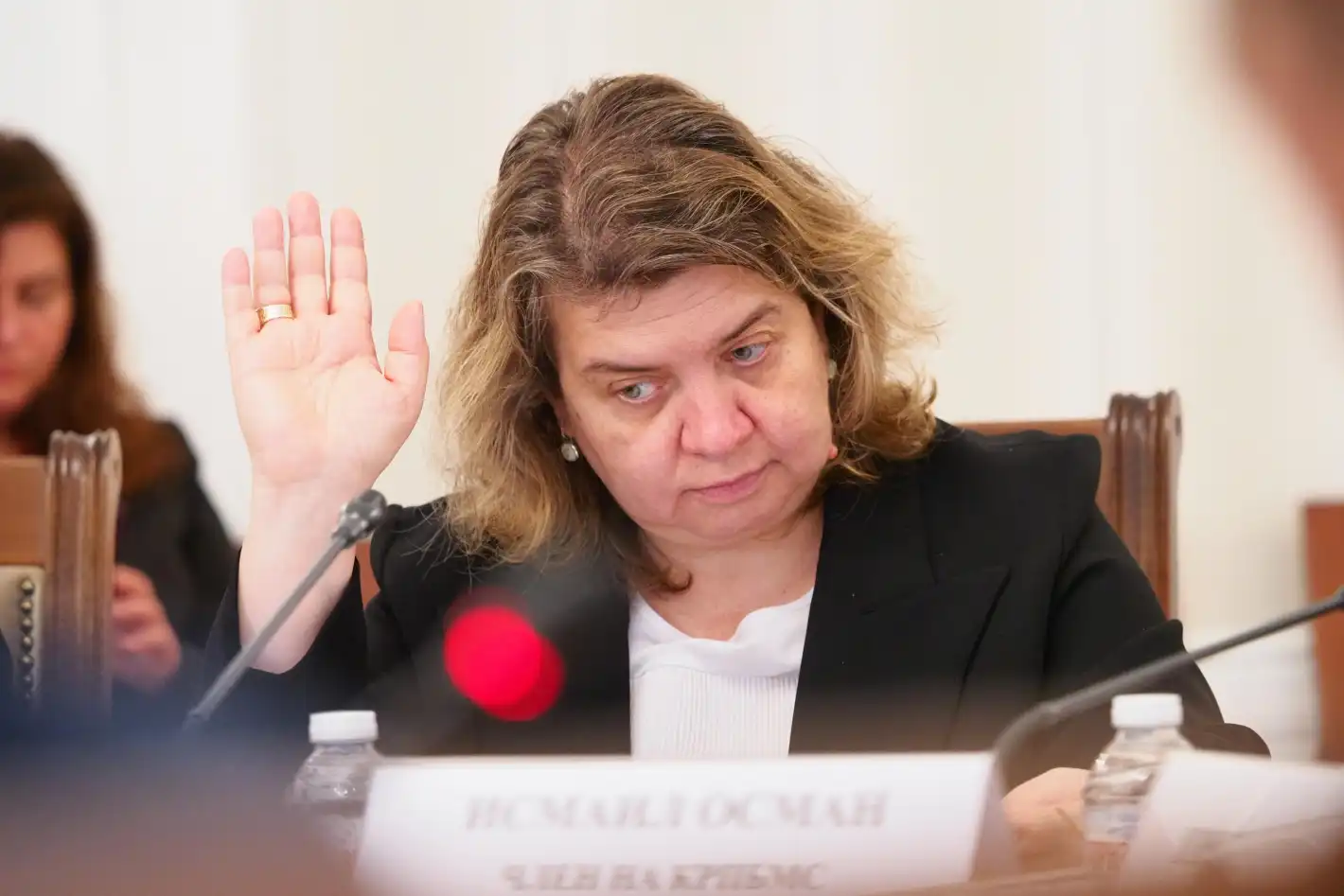 Оставка? Киселова отговори на критиките и отсече - от утре...