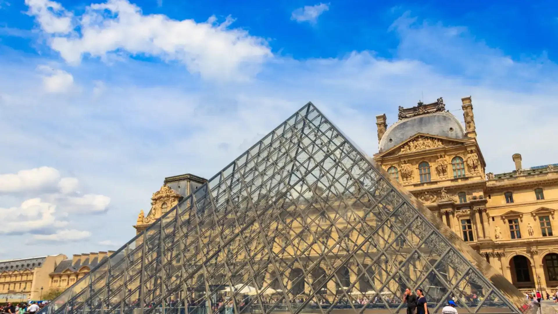 Извънредни новини за обира в Лувъра и задържаните, оказа се, че...