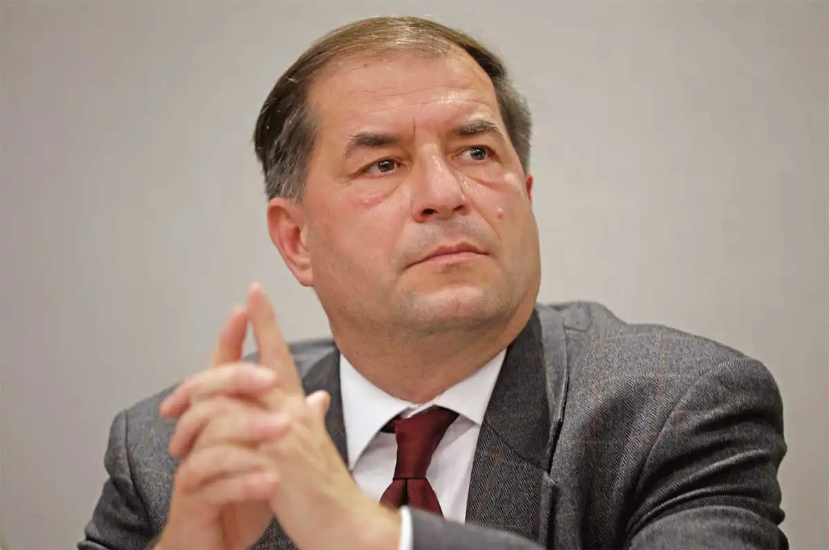 Доц. Борислав Цеков: Референдумите не могат да заместят парламента Видео