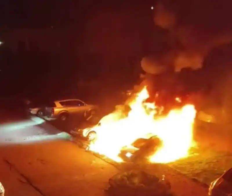 Вендета! Запалиха колата на жената на полицейски шеф, не е за първи път
