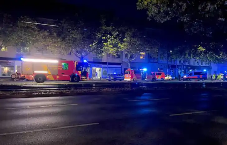 Брутална стрелба между две групировки окървави Хановер Видео