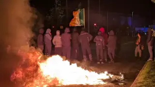 Ранени полицаи и арестувани при пореден ад в Дъблин Видео