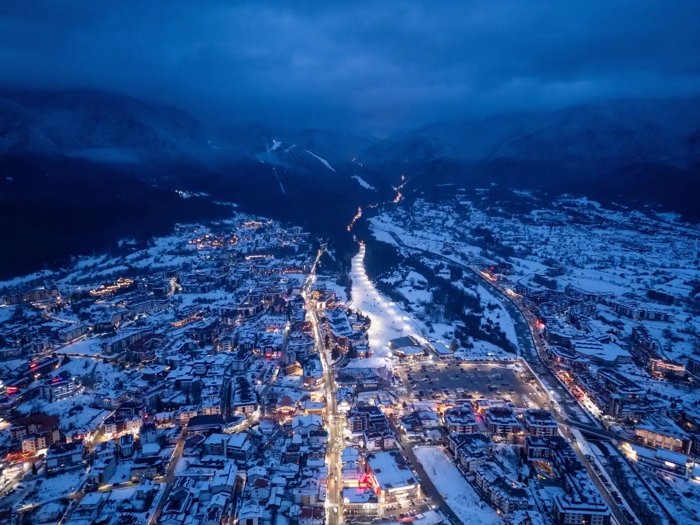 Зимата иде - цените за Нова година на Банско