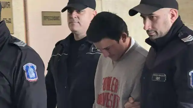 Зловещо: Тройният убиец от Люляково подпалил жертвите си живи, живеел във...