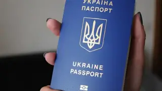 Руският език в паспортите на украинците: Върховната Рада прие нов закон