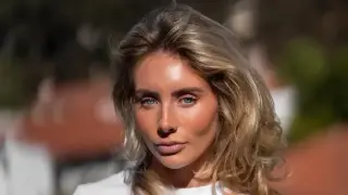 Русокоса секс фурия, преспала с близо 2 000 мъже, сподели за тежка лична битка