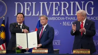 Пред Тръмп: Тайланд и Камбоджа подписаха мирно споразумение