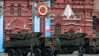 Сателитни снимки показват, че Русия е обградила Москва с обръчи от системи за ПВО, но не ги е скрила много добре