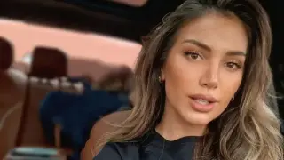 Скъсаха от подигравки Алекс Богданска, сравниха я с прасе Снимка