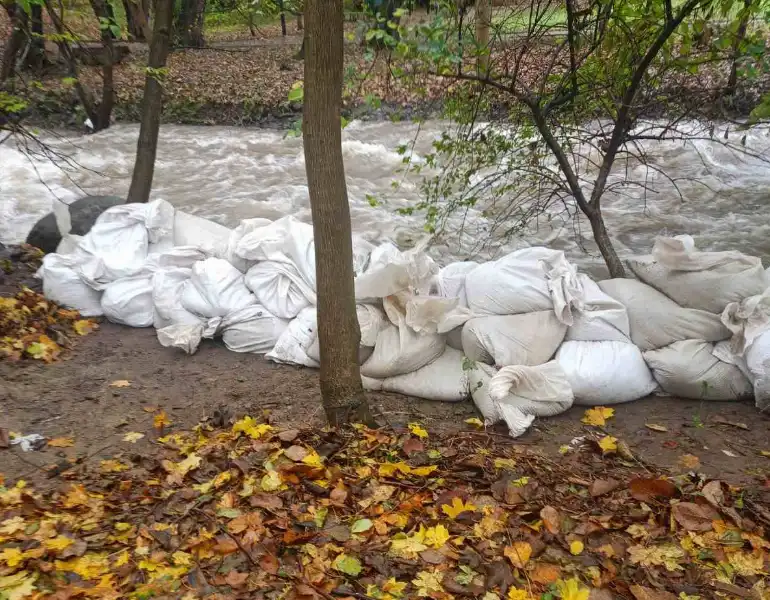 Водна опасност надвисна над Дупница Видео
