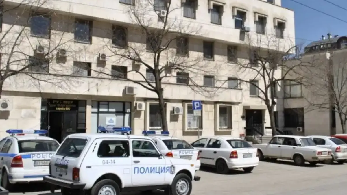 Жена забрави пари и документи в такси, вижте какво направиха Стойко и Христо