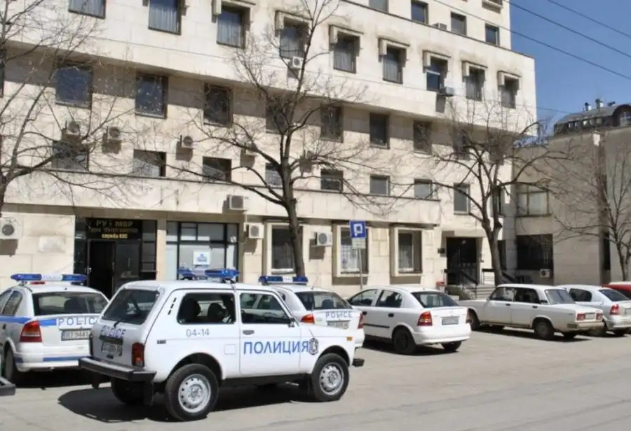 Жена забрави пари и документи в такси, вижте какво направиха Стойко и Христо