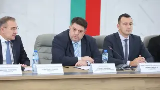 Габриел Вълков: Насилието сред децата е резултат от травмите на прехода. Нашето поколение трябва да промени тази реалност