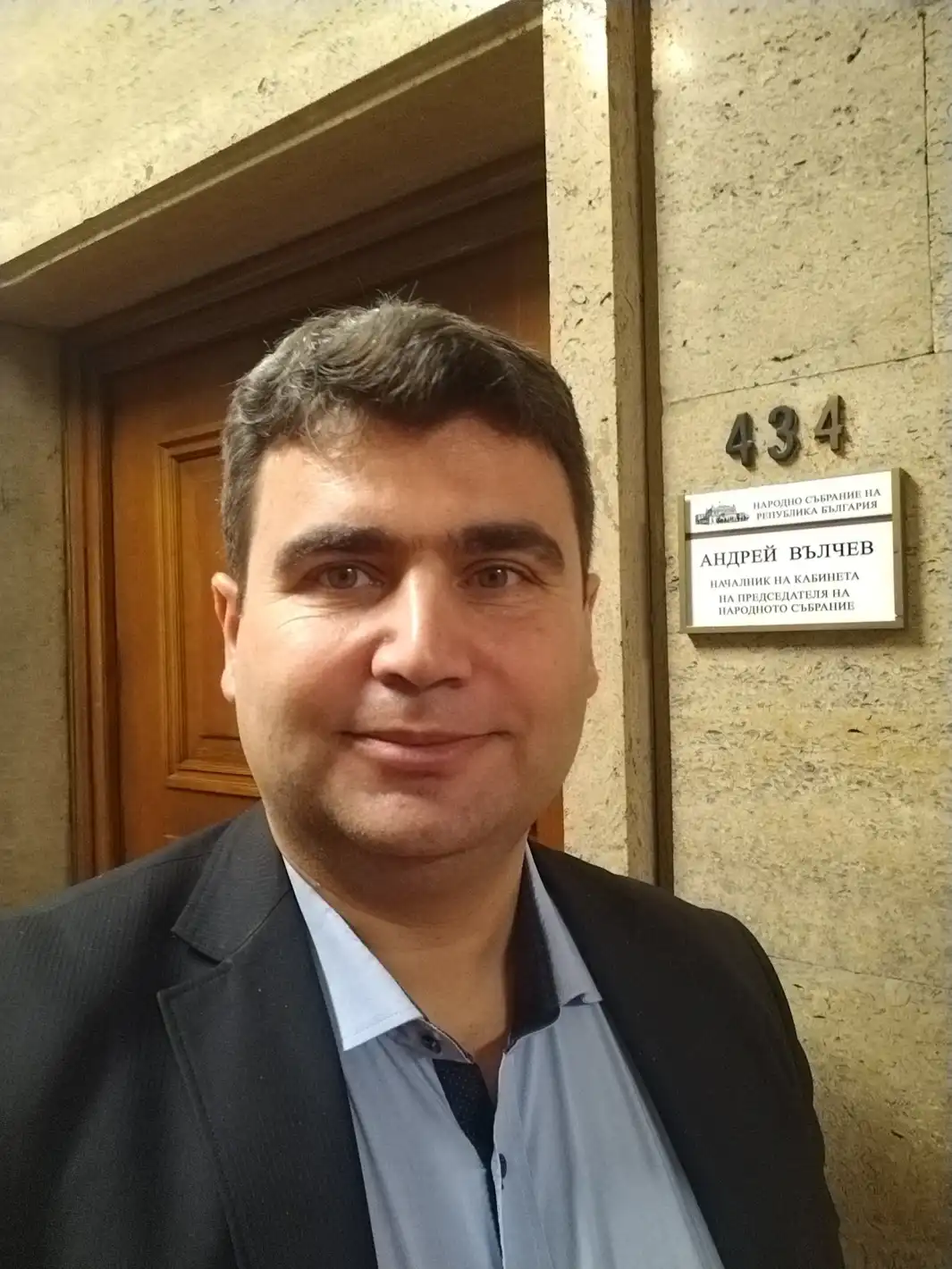 Началникът на кабинета на Киселова също хвърли оставка
