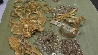 Пловдивчанин опита да пренесе злато за 223 хил. лева в… кофичка кисело мляко