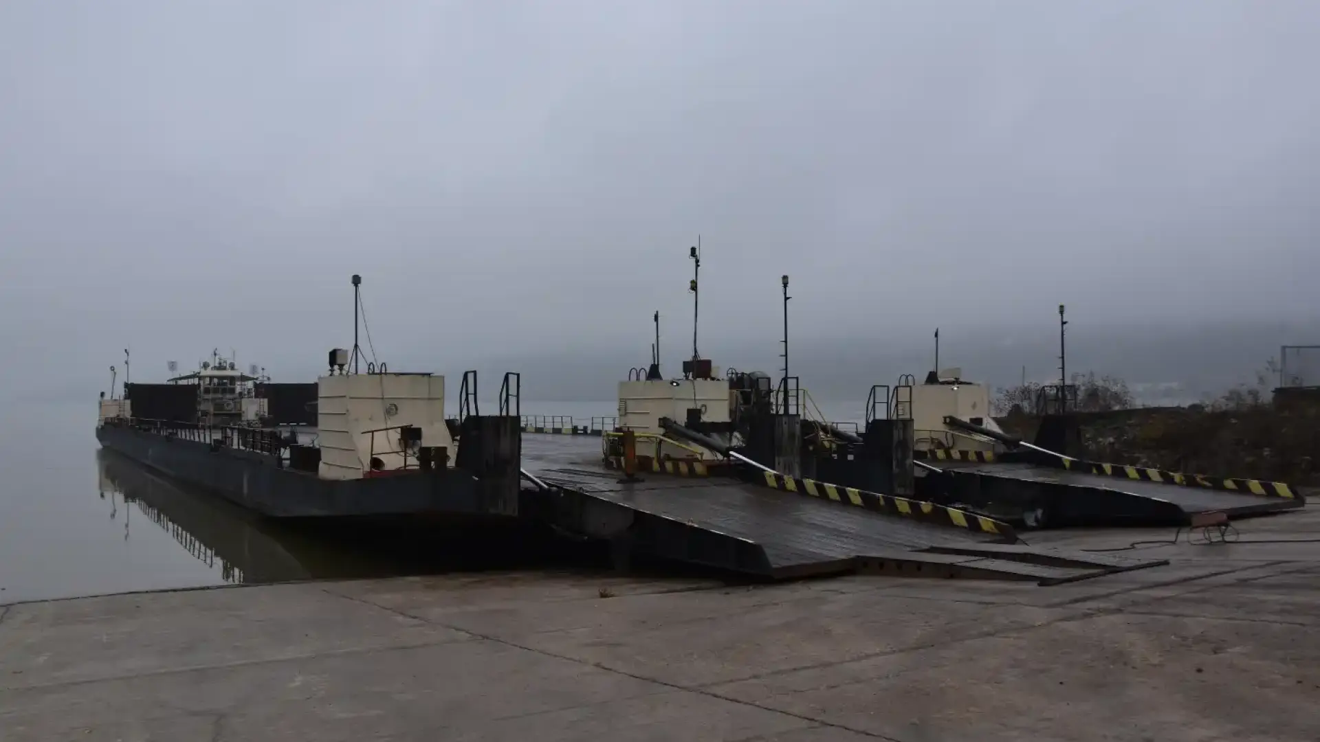 Лошото време спря ферибота при Оряхово