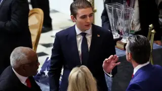 Мълва зад Океана: Синът на Тръмп е гей?