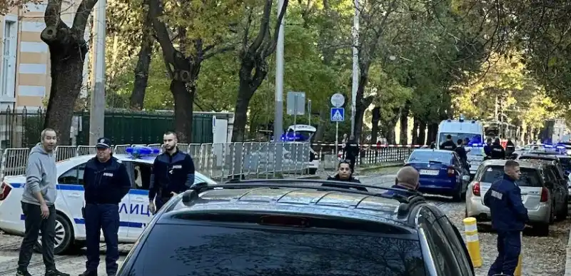 Нов кошмар в центъра на София, почерня от полиция