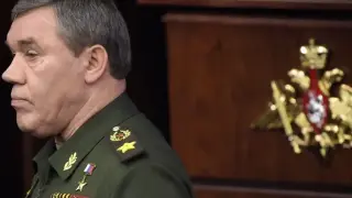 Хвърчат глави: Герасимов уволнява генерали заради лъжите към Путин за Покровск